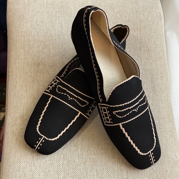 Brand new “Vivaia” Black and Cream Loafers - Picture 3 of 3